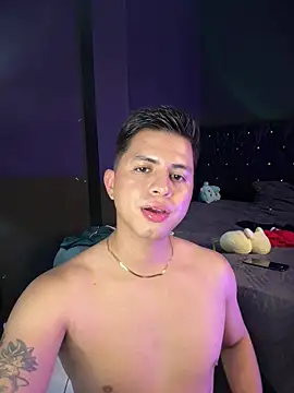 Niicky1_ Adlı Modelin Canlı XXX Sohbeti