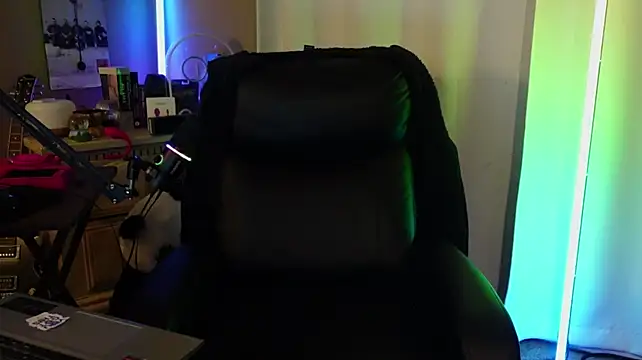 Ghost11_11 Chat XXX live
