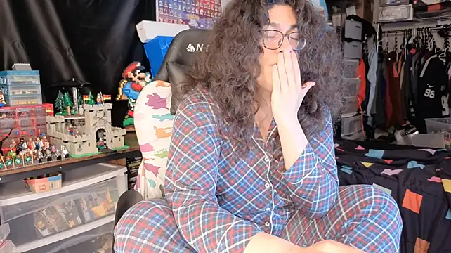 ShinyCherub Webcam Show