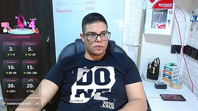 Онлайн чат XXX Realjoel01