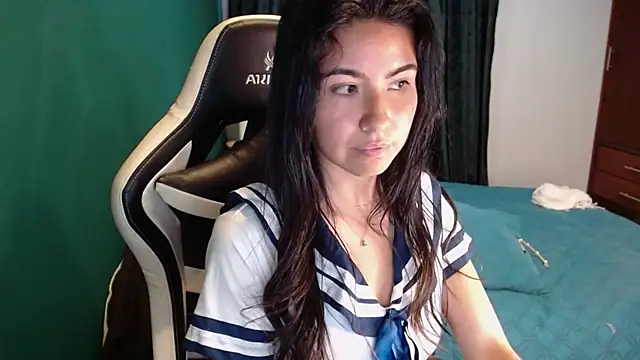 Chat +18 de alice_middlee ao vivo