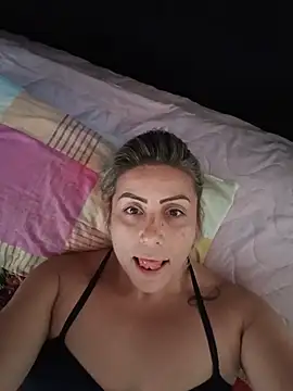 maynor_1998 Adlı Modelin Canlı XXX Sohbeti