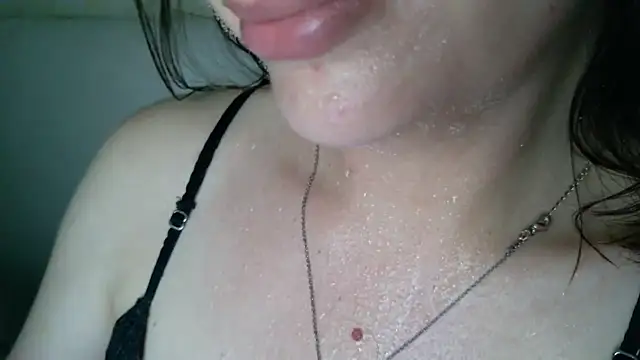 Virelan Live XXX chat