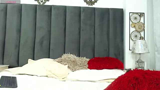 Chat +18 de DaniStuart ao vivo