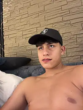 Lander_Cruz XXX чат на живо