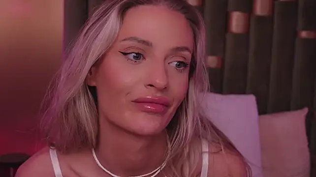 צ'אט XXX בשידור חי של AmeliaAngel