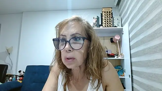 XXX chat uživo modela Canelita28