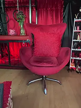 MistressAndre Adlı Modelin Canlı XXX Sohbeti