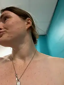 BonnieUKx Chat XXX live