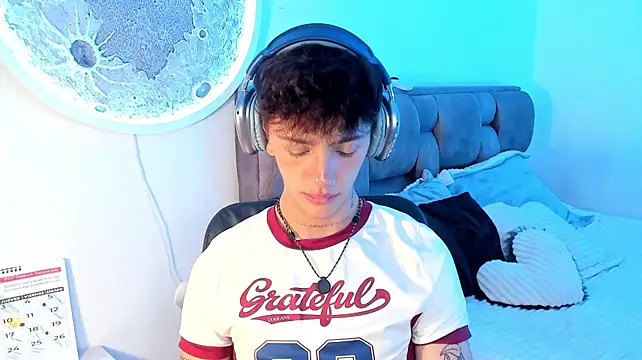Timothy_ros Adlı Modelin Canlı XXX Sohbeti