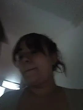 Chatroom XXX en direct de Alicee_Sw