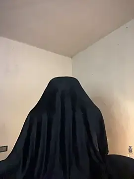 FreszX Adlı Modelin Canlı XXX Sohbeti
