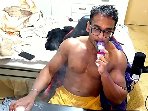 Theothermofo1's Live XXX Chat