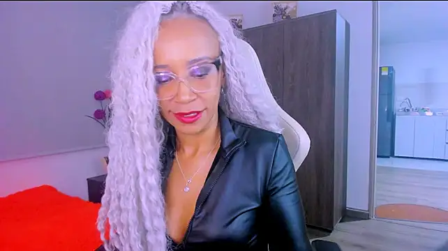 ScarlettMalbec's Live XXX Chat