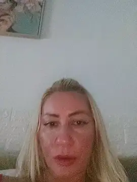 Chatroom XXX en direct de visnjica