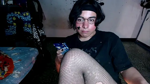 Cutie_Sam élő XXX-chatje