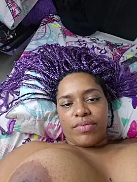 Chatroom XXX en direct de corinastonee