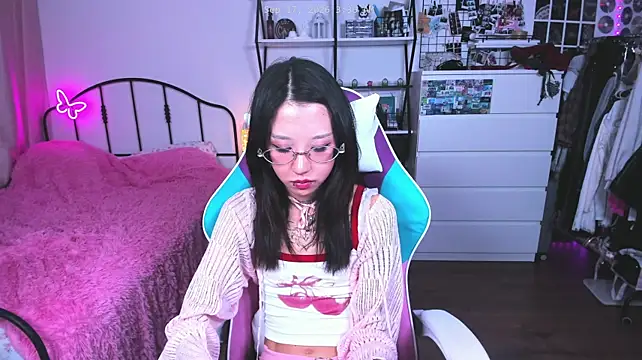 แชท XXX สดของ ashleywowmeow