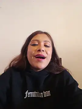 -TheCatCrazy-'s Live XXX Chat