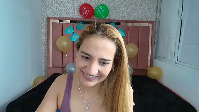 Megan__Hot___n Live XXX chat