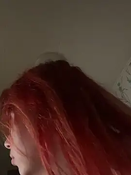 XXX chat uživo modela hotcherry2106