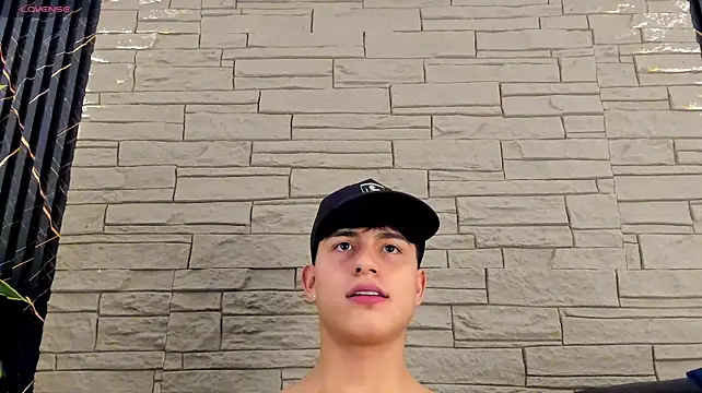 Онлайн ч ат XXX Lander_Cruz