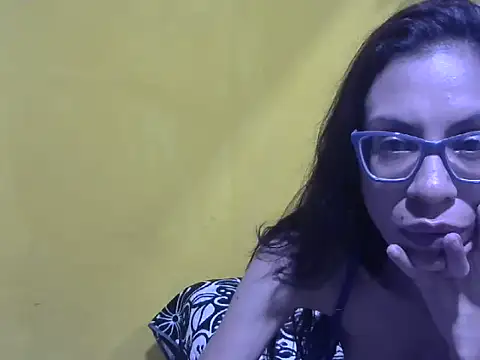 Diana-larossa Chat XXX in diretta