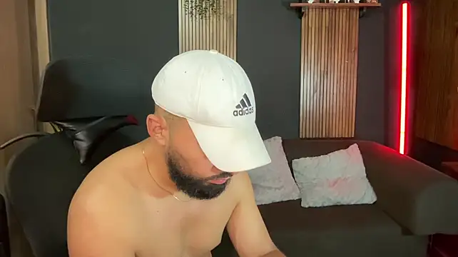 Czat XXX na żywo – Rob_fab
