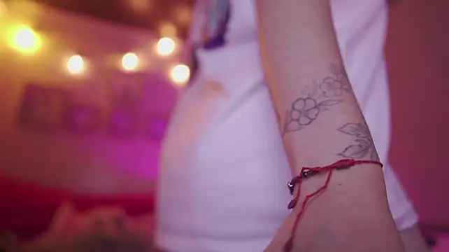 צ'אט XXX בשידור חי של issa_monterrey