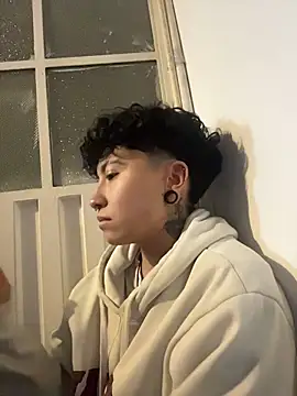 ian_mathias_ Chat XXX in diretta