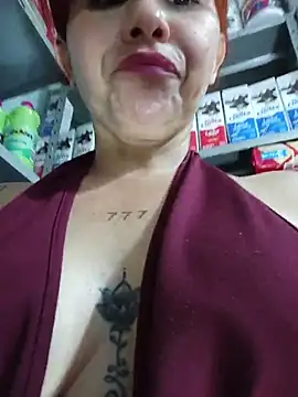 Chatroom XXX en direct de Queen_lorena