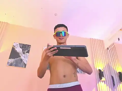 Онлайн чат XXX Lian_Lodson
