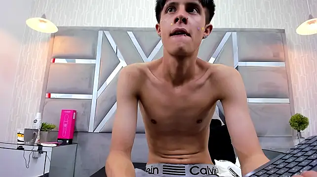 MikeHunteer 라이브 XXX 채팅