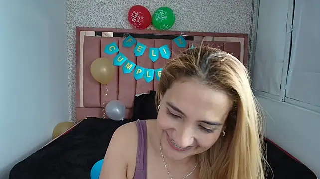Chat XXX en directo de Megan__Hot___