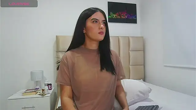 צ'אט XXX בשידור חי של Phiamat_