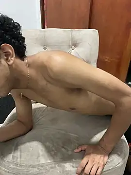 Chat XXX Live Limitless_boy
