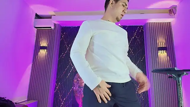Czat XXX na żywo – The_Boy_King_