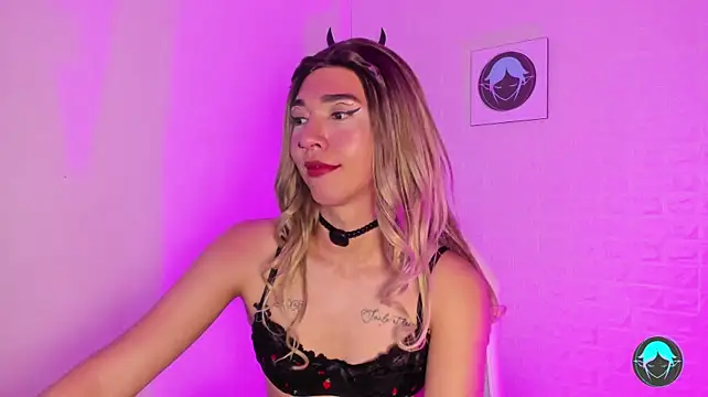 Chat XXX en directo de sofi_elfqueen