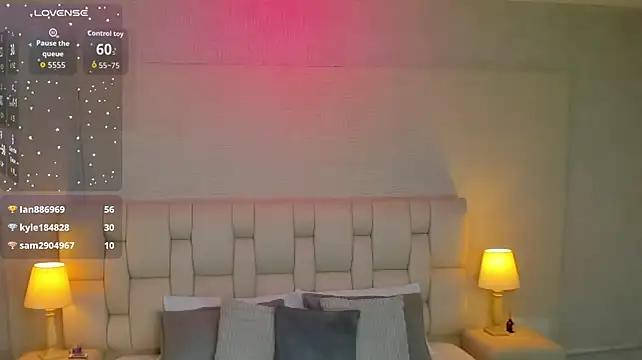 KeitinThompson Chat XXX in diretta