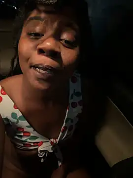 Ebony_Queeenx Adlı Modelin Canlı XXX Sohbeti
