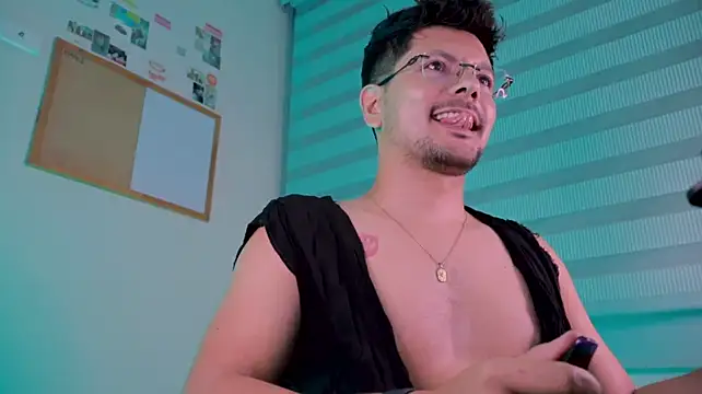 Chat XXX en directo de DerekGrayX