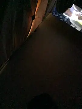 CLOUDYST8BWC4U webkamerás műsora