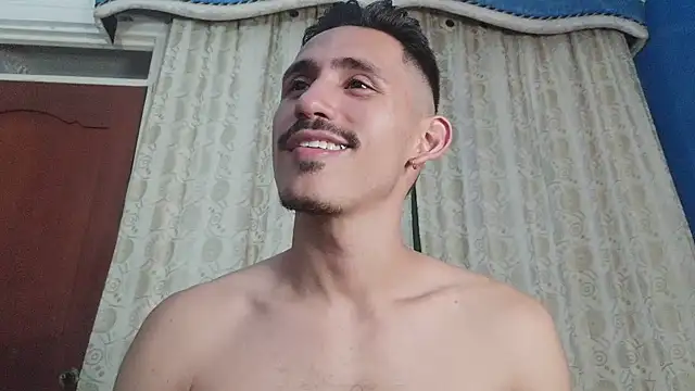 HomeAloneK Live XXX-Chat