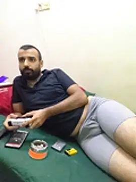 ali1996a1 Chat XXX in diretta