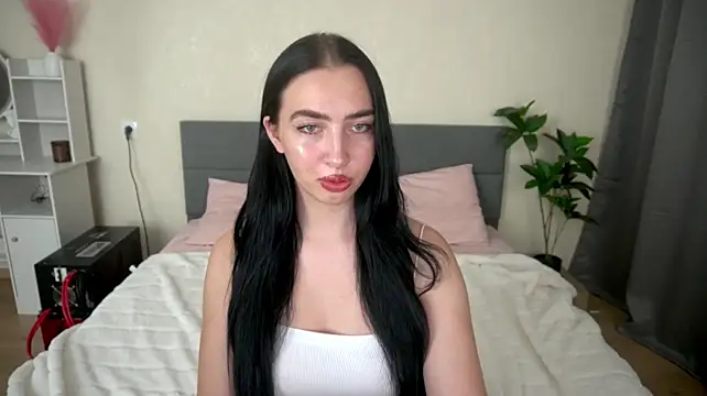 XXX chat uživo modela WildKittenX_