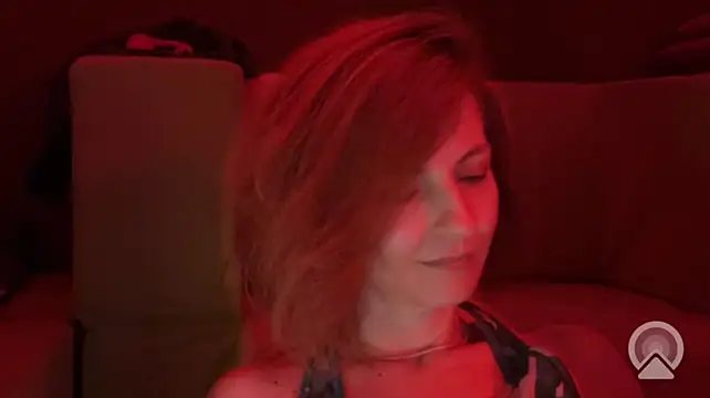 Chat +18 de IrenneMuse ao vivo