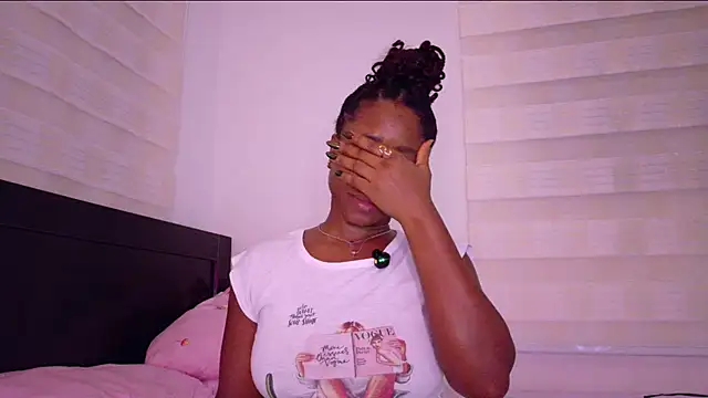 Chat +18 de MistreesMay18 ao vivo