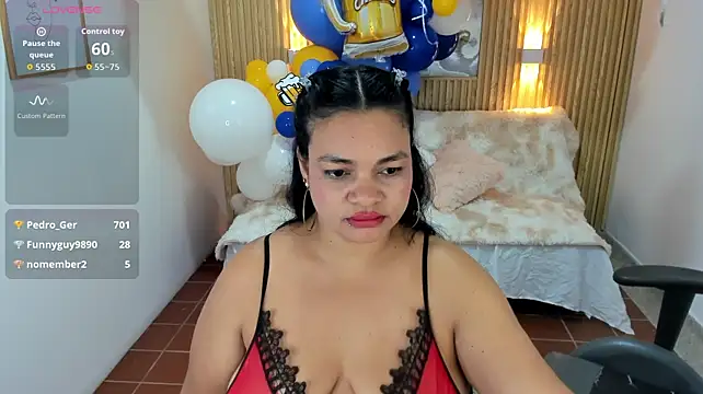 Cloe_35 élő XXX-chatje