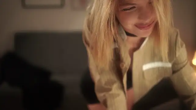 alittlestarrr Chat XXX live
