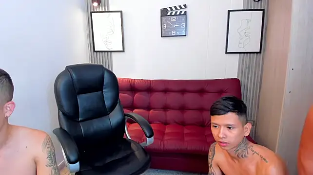 Seductive_BoysW live XXX chat